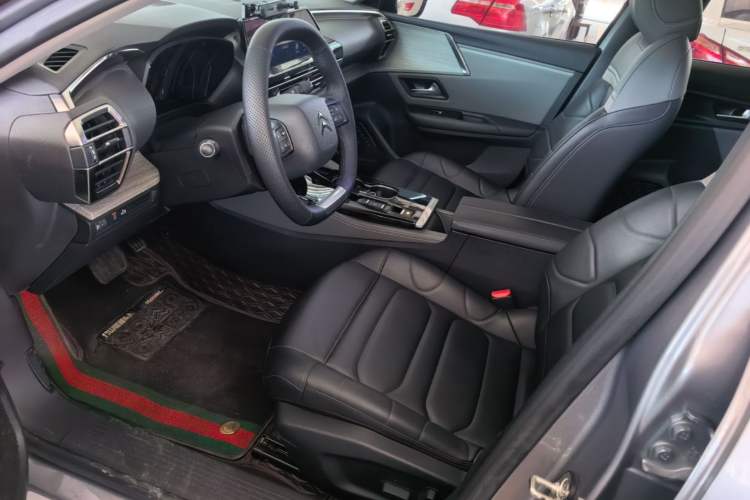 Used Citroen C5 X 2021 1.6T Enjoy the Extraordinary Left Front Seat