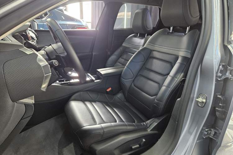 Used Citroen C5 X 2021 1.6T Enjoy the Extraordinary Left Front Seat