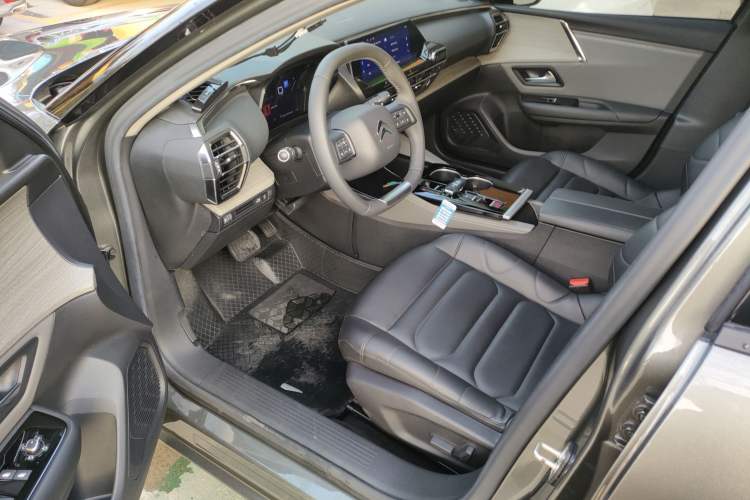 Used Citroen C5 X 2021 1.6T Enjoy the Extraordinary Left Front Seat
