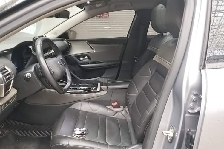 Used Citroen C5 X 2021 1.6T Enjoy the Extraordinary Left Front Seat