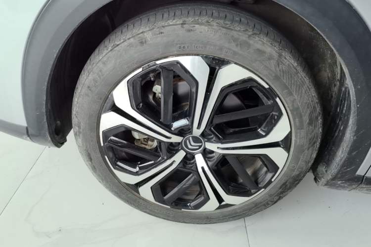 Used Citroen C5 X 2021 1.6T Flagship Edition Left Front Wheel Hub