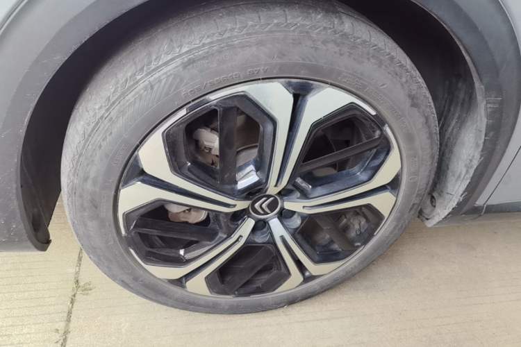 Used Citroen C5 X 2021 1.6T Flagship Edition Left Front Wheel Hub