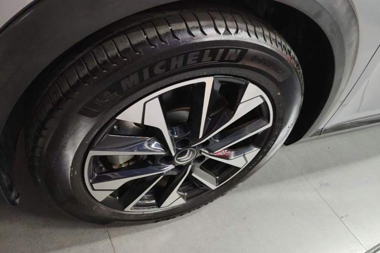 Used Citroen C5 X 2021 1.6T Enjoy the Extraordinary Left Front Wheel Hub