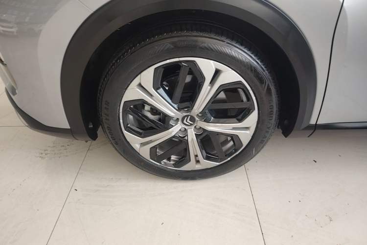 Used Citroen C5 X 2021 1.6T Enjoy the Extraordinary Left Front Wheel Hub