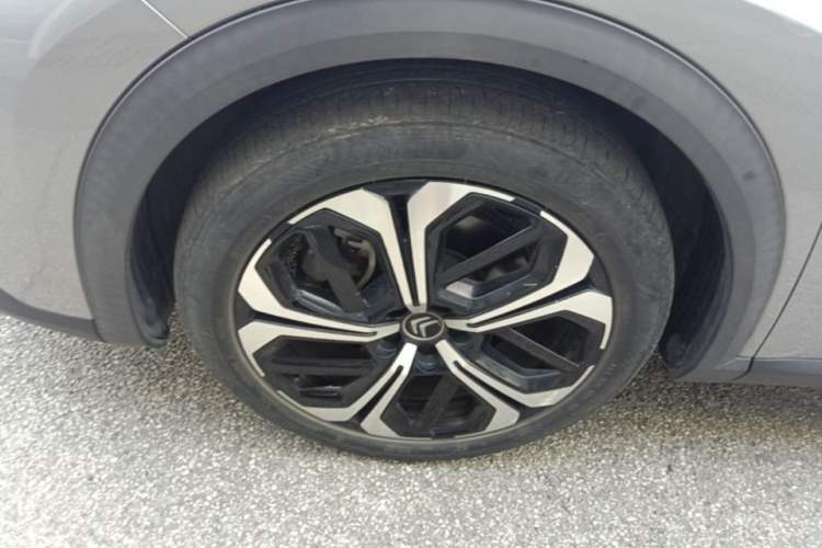 Used Citroen C5 X 2021 1.6T Flagship Edition Left Front Wheel Hub
