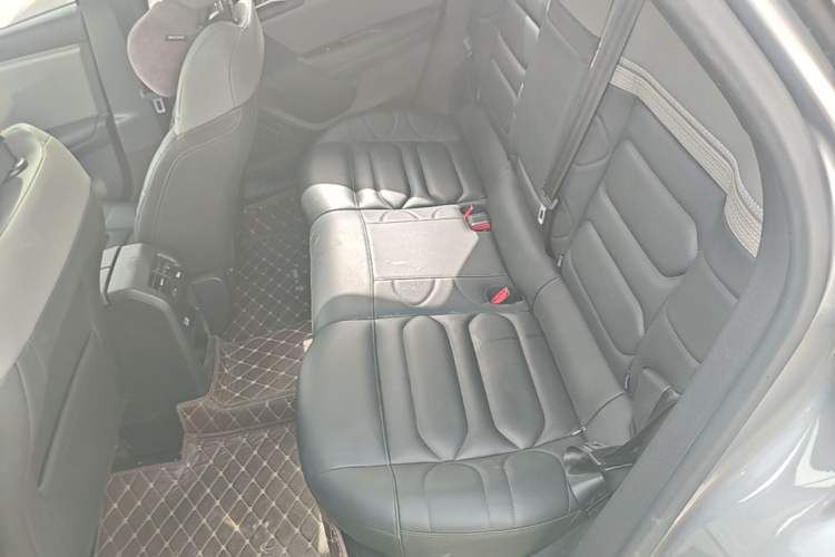 Used Citroen C5 X 2021 1.6T Enjoy the Extraordinary Left Rear Seat