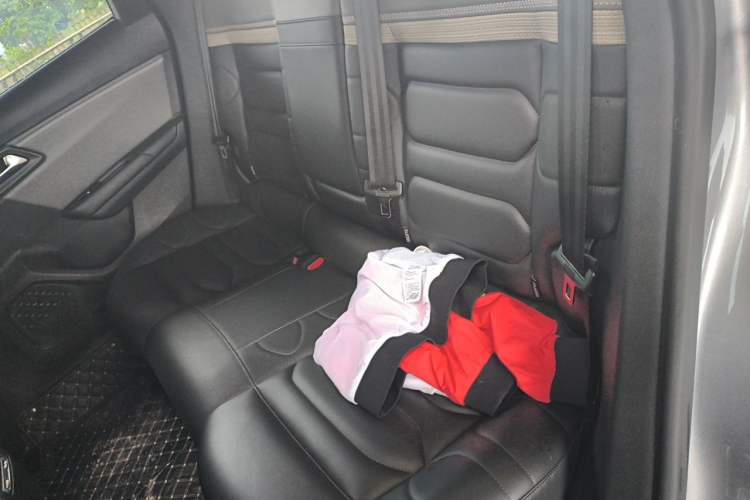 Used Citroen C5 X 2021 1.6T Enjoy the Extraordinary Left Rear Seat
