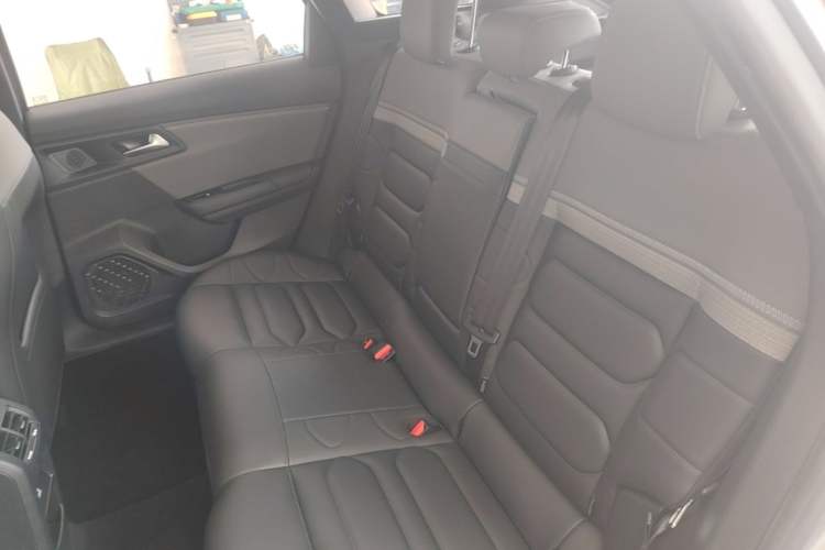 Used Citroen C5 X 2021 1.6T Enjoy the Extraordinary Left Rear Seat