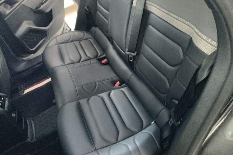 Used Citroen C5 X 2021 1.6T Enjoy the Extraordinary Left Rear Seat