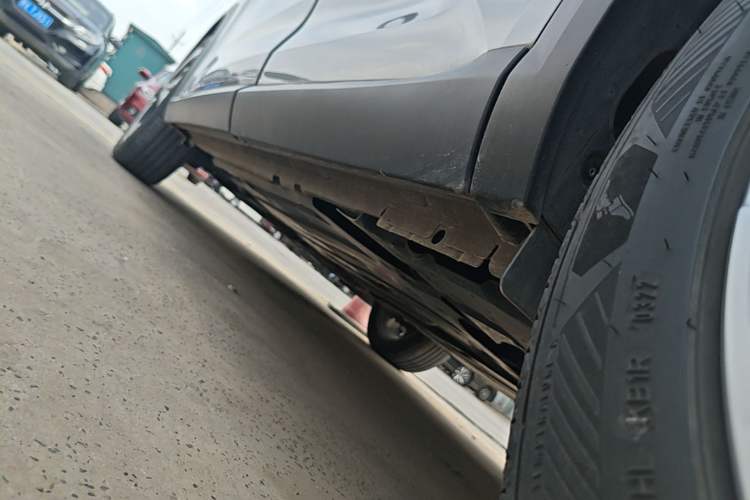 Used Citroen C5 X 2021 1.6T Enjoy the Extraordinary Left Side Sill