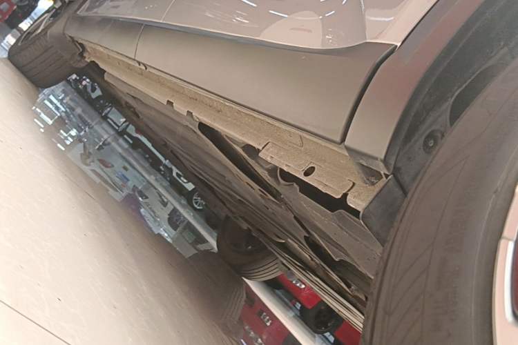 Used Citroen C5 X 2021 1.6T Enjoy the Extraordinary Left Side Sill