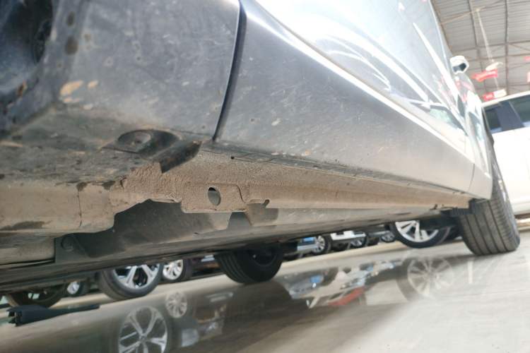 Used Citroen C5 X 2021 1.6T Enjoy the Extraordinary Left Side Sill