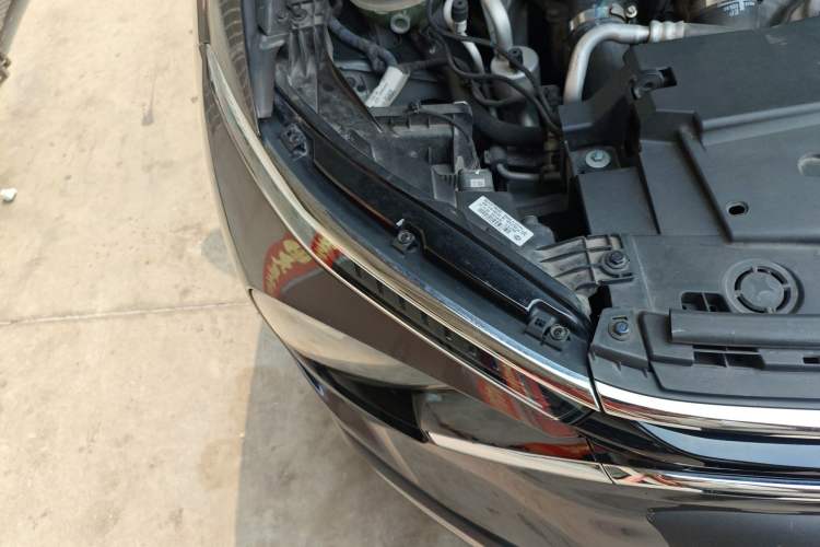 Used Citroen C5 X 2021 1.6T Enjoy the Extraordinary Right Front Headlight