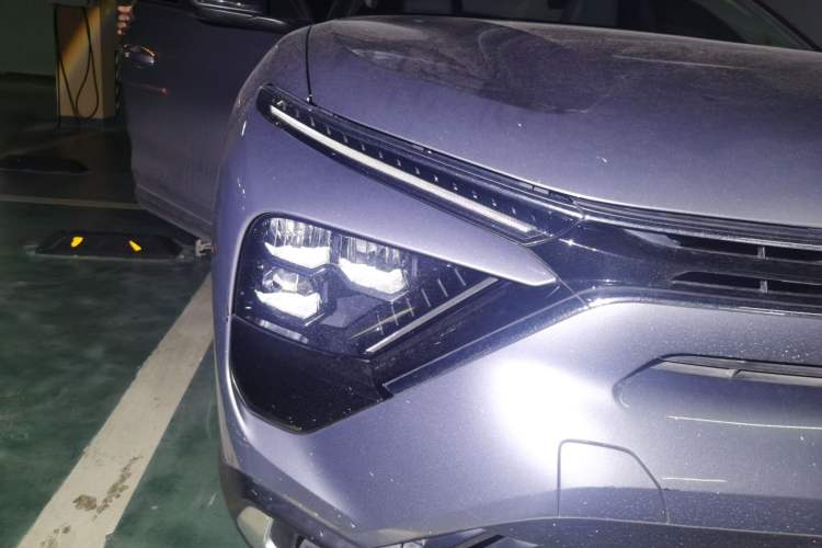Used Citroen C5 X 2021 1.6T Enjoy the Extraordinary Right Front Headlight