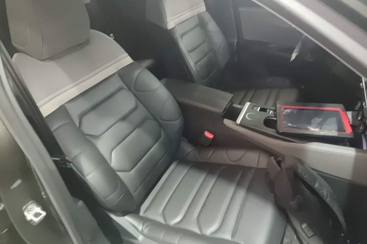 Used Citroen C5 X 2021 1.6T Impressive Edition Right Front Seat
