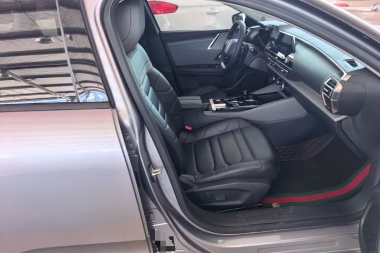 Used Citroen C5 X 2021 1.6T Enjoy the Extraordinary Right Front Seat