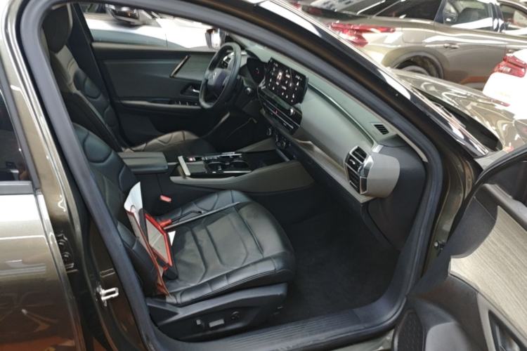 Used Citroen C5 X 2021 1.6T Ignite the Extraordinary Right Front Seat