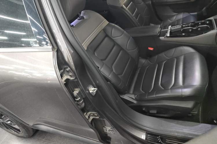Used Citroen C5 X 2021 1.6T Enjoy the Extraordinary Right Front Seat