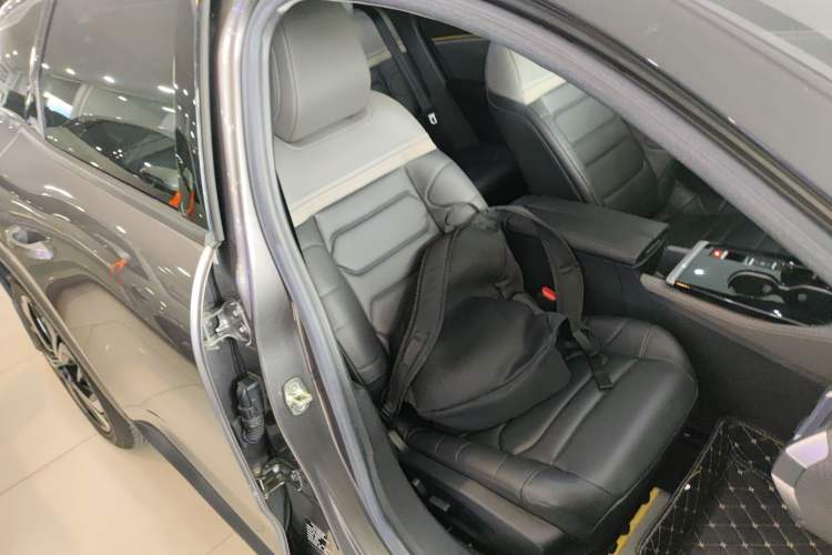 Used Citroen C5 X 2021 1.6T Enjoy the Extraordinary Right Front Seat
