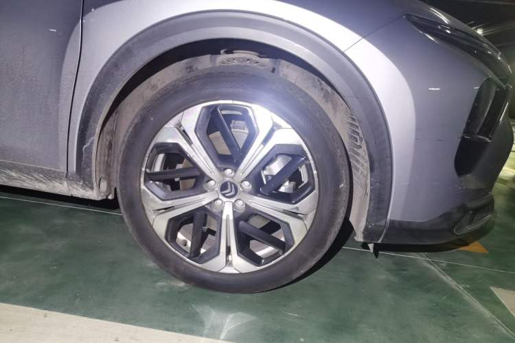 Used Citroen C5 X 2021 1.6T Enjoy the Extraordinary Right Front Wheel Hub