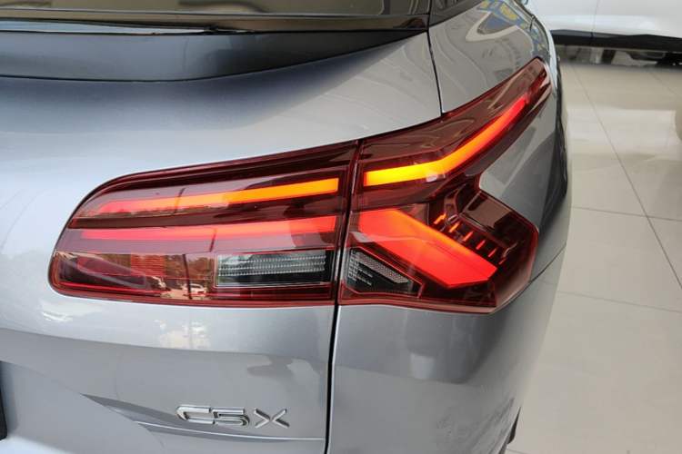 Used Citroen C5 X 2021 1.6T Enjoy the Extraordinary Right Rear Taillight
