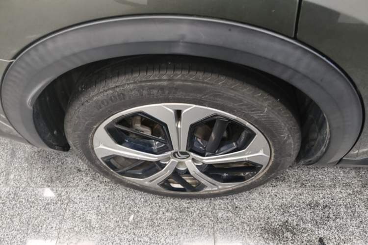 Used Citroen C5 X 2021 1.6T Enjoy the Extraordinary Right Rear Wheel Hub