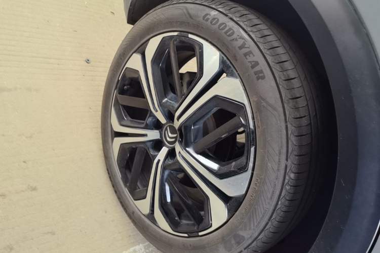 Used Citroen C5 X 2021 1.6T Flagship Edition Right Rear Wheel Hub
