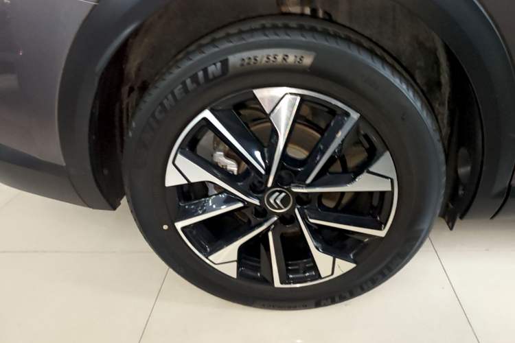 Used Citroen C5 X 2021 1.6T Impressive Edition Right Rear Wheel Hub