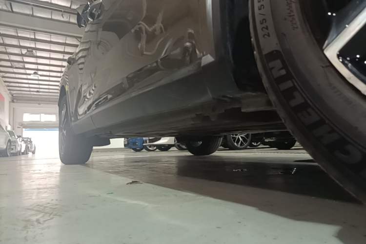 Used Citroen C5 X 2021 1.6T Impressive Edition Right Side Sill