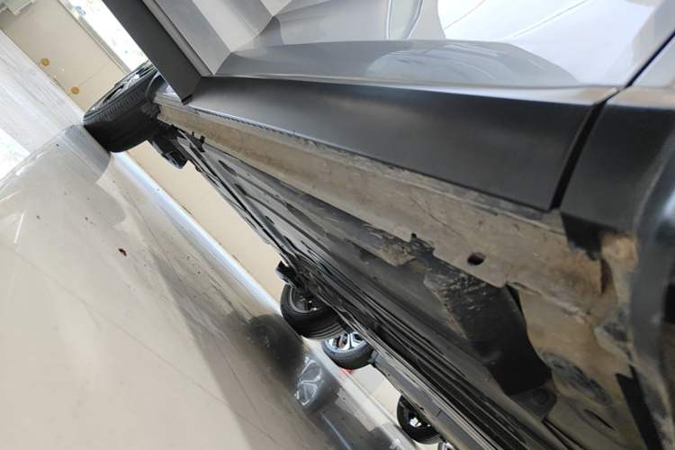 Used Citroen C5 X 2021 1.6T Enjoy the Extraordinary Right Side Sill