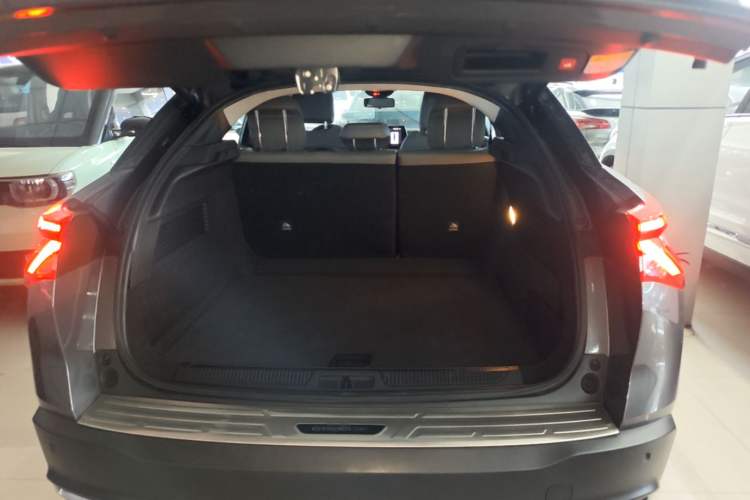 Used Citroen C5 X 2021 1.6T Impressive Edition Trunk