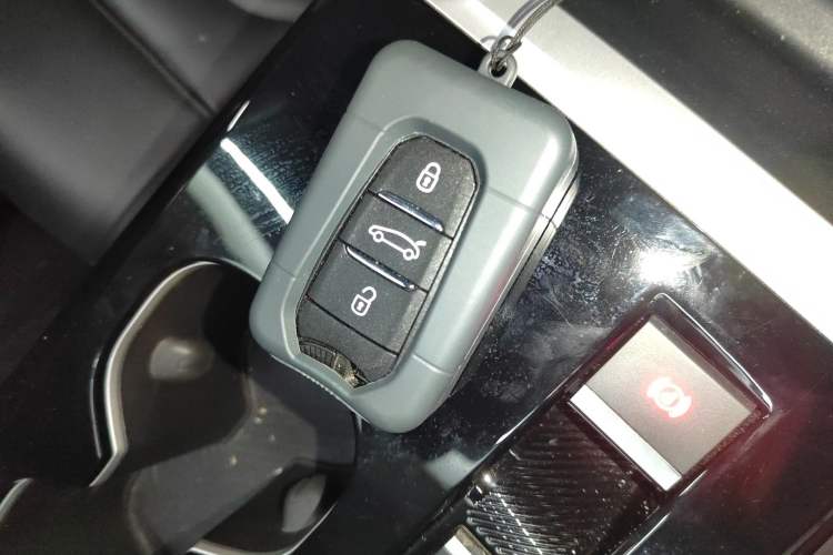 Used Citroen C5 X 2021 1.6T Enjoy the Extraordinary Vehicle Key