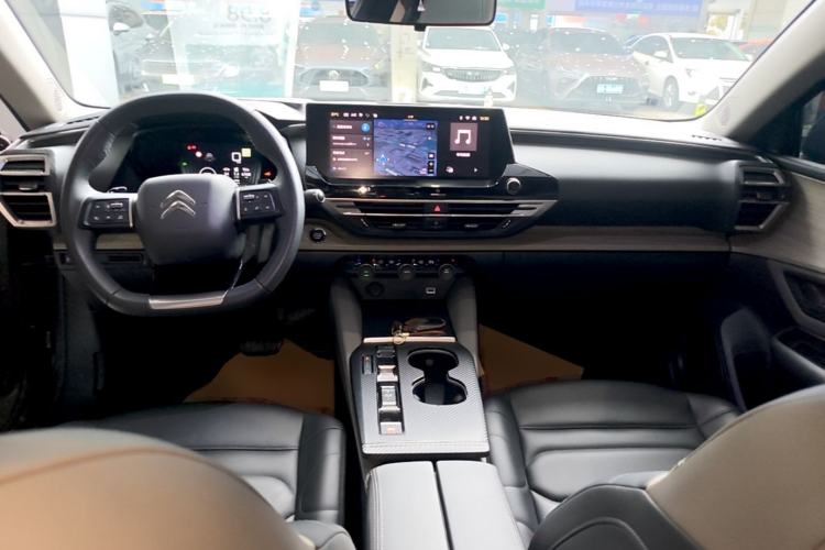 Used Citroen C5 X 2021 1.6T Impressive Edition Center Console