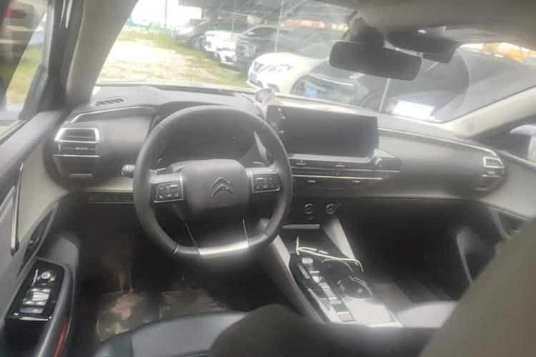 Used Citroen C5 X 2021 1.6T Flagship Edition Center Console