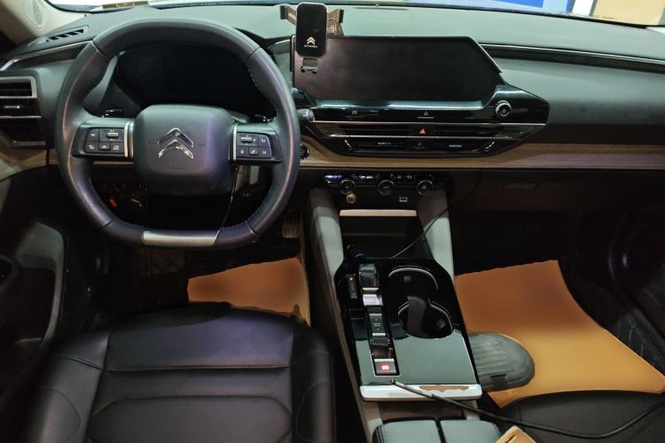 Used Citroen C5 X 2021 1.6T Enjoy the Extraordinary Center Console