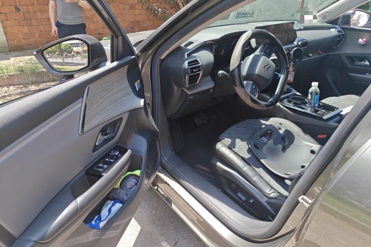 Used Citroen C5 X 2021 1.6T Impressive Edition Driver Seat