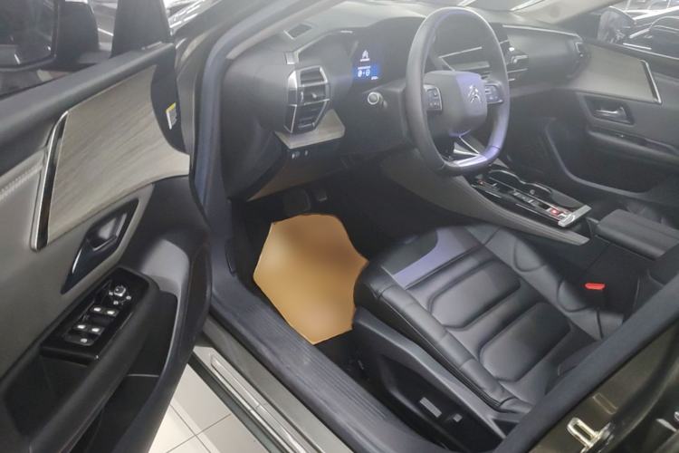 Used Citroen C5 X 2021 1.6T Enjoy the Extraordinary Driver Seat