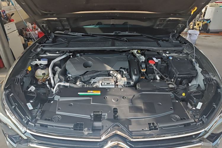 Used Citroen C5 X 2021 1.6T Enjoy the Extraordinary Engine Bay