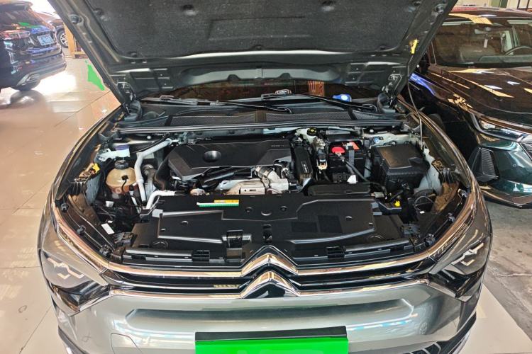 Used Citroen C5 X 2021 1.6T Enjoy the Extraordinary Engine Bay