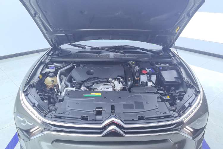 Used Citroen C5 X 2021 1.6T Enjoy the Extraordinary Engine Bay