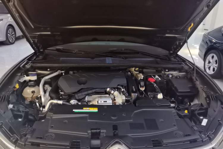Used Citroen C5 X 2021 1.6T Ignite the Extraordinary Engine Bay
