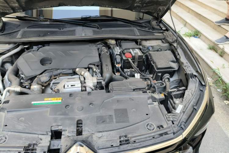Used Citroen C5 X 2021 1.6T Impressive Edition Engine Bay Left