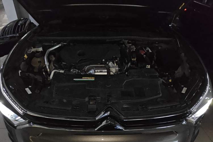 Used Citroen C5 X 2021 1.6T Enjoy the Extraordinary Engine Bay