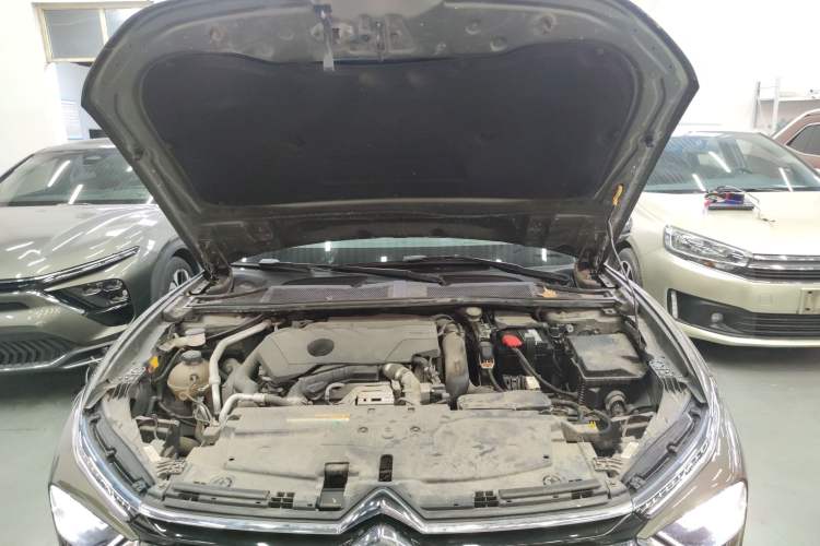 Used Citroen C5 X 2021 1.6T Ignite the Extraordinary Engine Bay