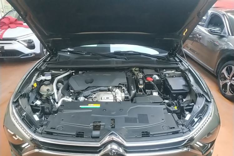 Used Citroen C5 X 2021 1.6T Ignite the Extraordinary Engine Bay