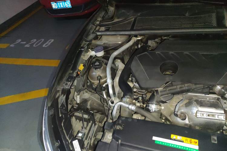 Used Citroen C5 X 2021 1.6T Enjoy the Extraordinary Engine Bay Right