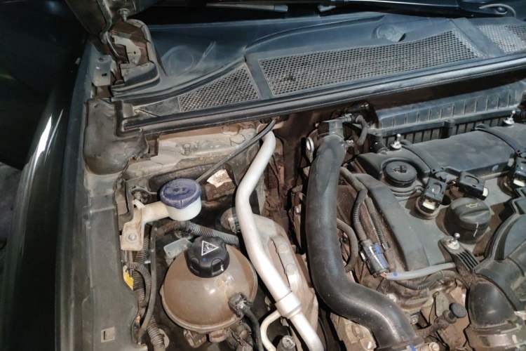 Used Citroen C5 X 2021 1.6T Enjoy the Extraordinary Engine Bay Right