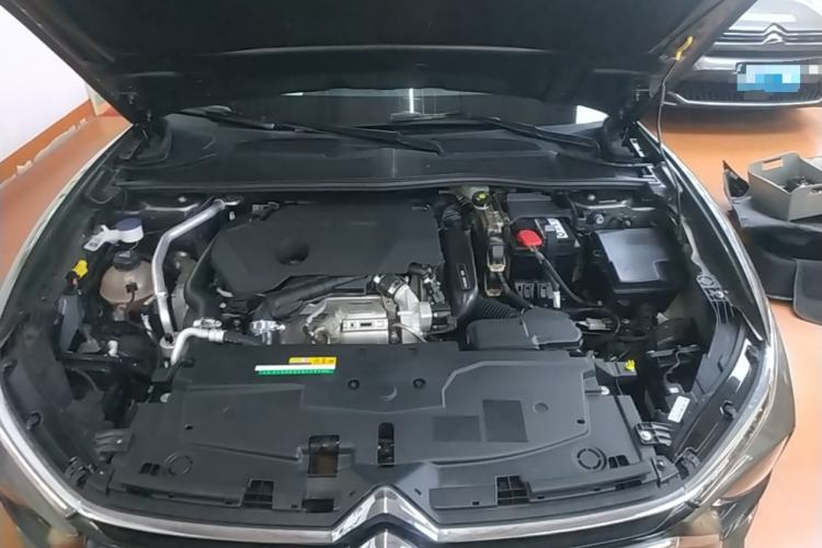 Used Citroen C5 X 2021 1.6T FM Version Engine Bay
