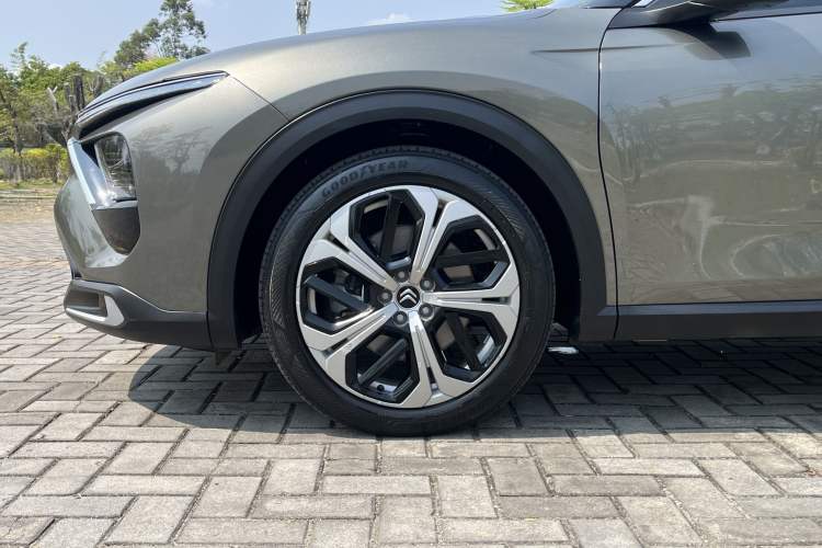 Used Citroen C5 X 2021 1.6T Enjoy the Extraordinary Exterior 9