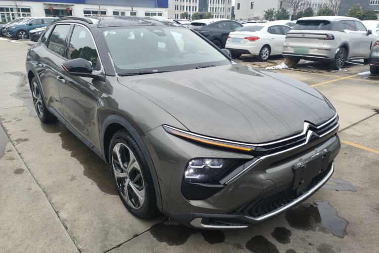 Used Citroen C5 X 2021 1.6T Enjoy the Extraordinary Front Right 45 Deg
